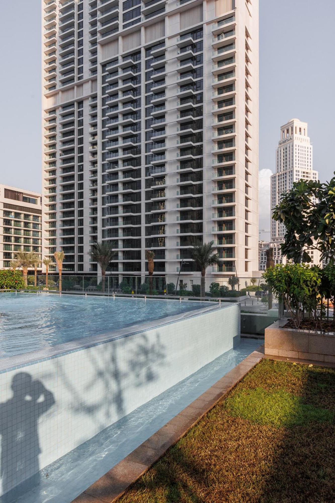 Burj Khalifa View & Creek Lagoon Apartment